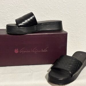 Gloria Vanderbilt Black Women's Slide Sandals
